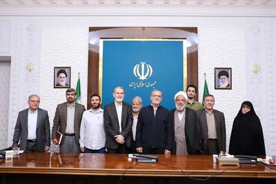 پایدار در مقابله با دولت‌های اصلاح‌‎خواه/بررسی نامه اخیر جبهه پایداری به مسعود پزشکیان و مواضع این جبهه در بیانیه‌ها