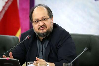 آقای شریعتمداری ۲.۸ میلیارد دلار ارز پتروشیمی‌های هلدینگ خلیج فارس کجاست؟