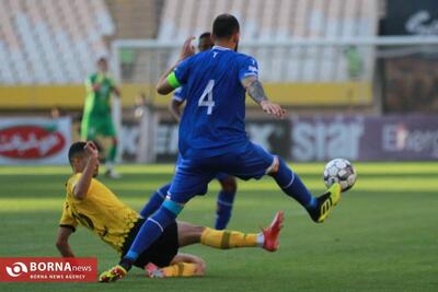 سوپرکلاسیکو به سود استقلال/ ساپینتو با برد ۲۰۲۶ را آغاز کرد