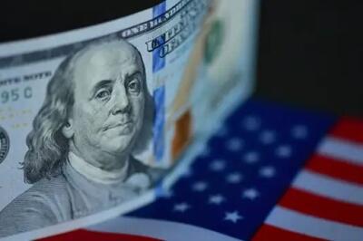 افت کم‌سابقه دلار آمریکا در ۲۰۲۵؛ چرخش انتظارات بازار و بازگشت تردیدها به سیاست پولی