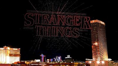 جشن پایان سریال Stranger Things با نمایش خیره‌کننده پهپادها در لاس وگاس انجام شد | گیمفا