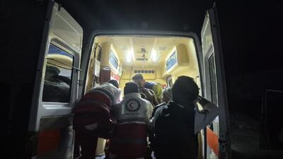 امدادرسانی به ۳ بیمار و مادر باردار و ۲نوزاد در آذربایجان غربی