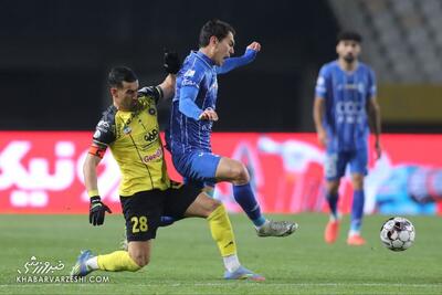 رهبر دفاع استقلال، نفوذی از آب درآمد! - پارس فوتبال