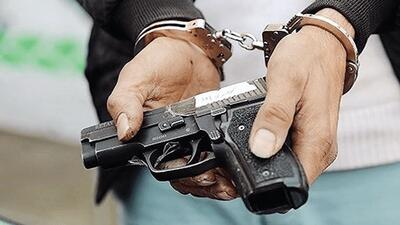 یک نفر با کلت کمری در اعتراضات خرم‌آباد دستگیر شد - سلام نو