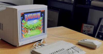 یوتیوبری مانیتور مینی Commodore 1084 را با پرینت سه‌بعدی بازسازی کرد