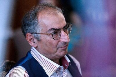 زیباکلام: اعتراض را حق مردم می‌دانم اما نمی‌توانم در کنار ترامپ و نتانیاهو بایستم