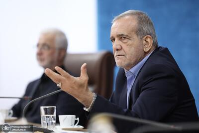 رئیس جمهور : مسیر خدمت‌رسانی بدون وقفه ادامه دارد - سلام نو