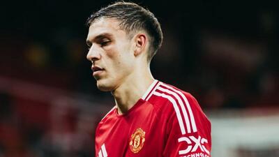 هافبک اروگوئه‌ای منچستریونایتد هدف اول گالاتاسرای