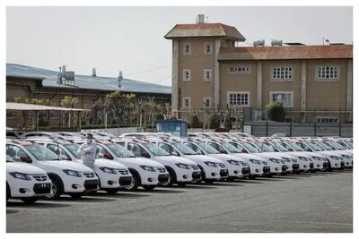 روی خوش بازار خودرو به نوسانات ارزی/خودرو ارزان نمی‌شود؟