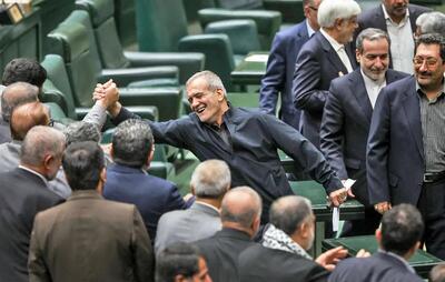 دنبال‌کنندگان استیضاح اصلا به فکر حل مشکلات معیشتی مردم نیستند!