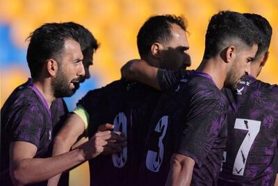 توقف هوادار مقابل نفت و گاز گچساران - پارس فوتبال