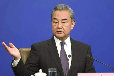 آمریکا حق ندارد خود را پلیس جهان بداند | سیاست روز