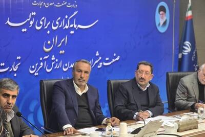 رضایی‌کوچی: امروز شاهد نوعی نگرانی در بازار هستیم/ هجوم مردم برای خرید کالا‌های ضروری