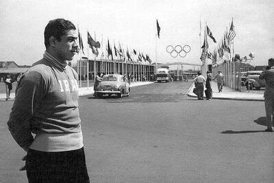 سنگ محکی برای با مردم بودن!