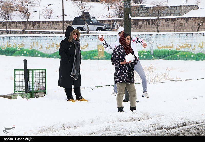بارش برف در زنجان