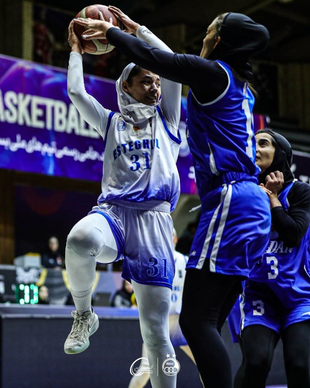 دیدار تیم‌های بسکتبال بانوان استقلال و پالایش نفت