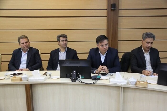 نشست شورای برنامه ریزی و توسعه استان