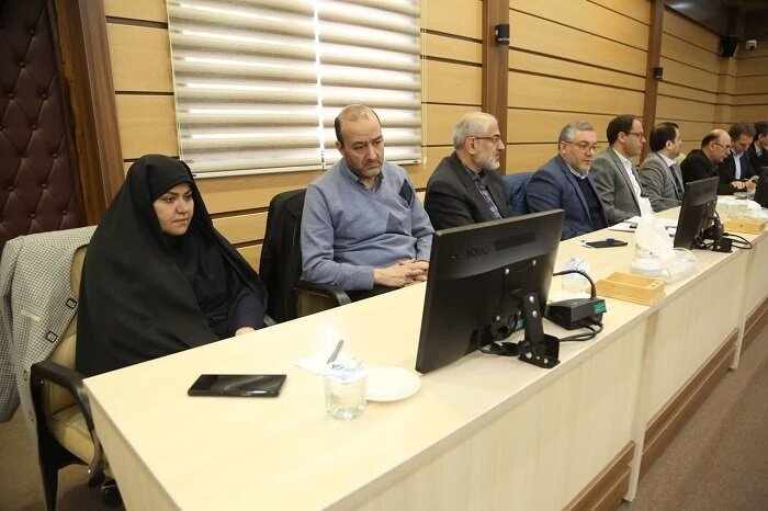 نشست شورای برنامه ریزی و توسعه استان