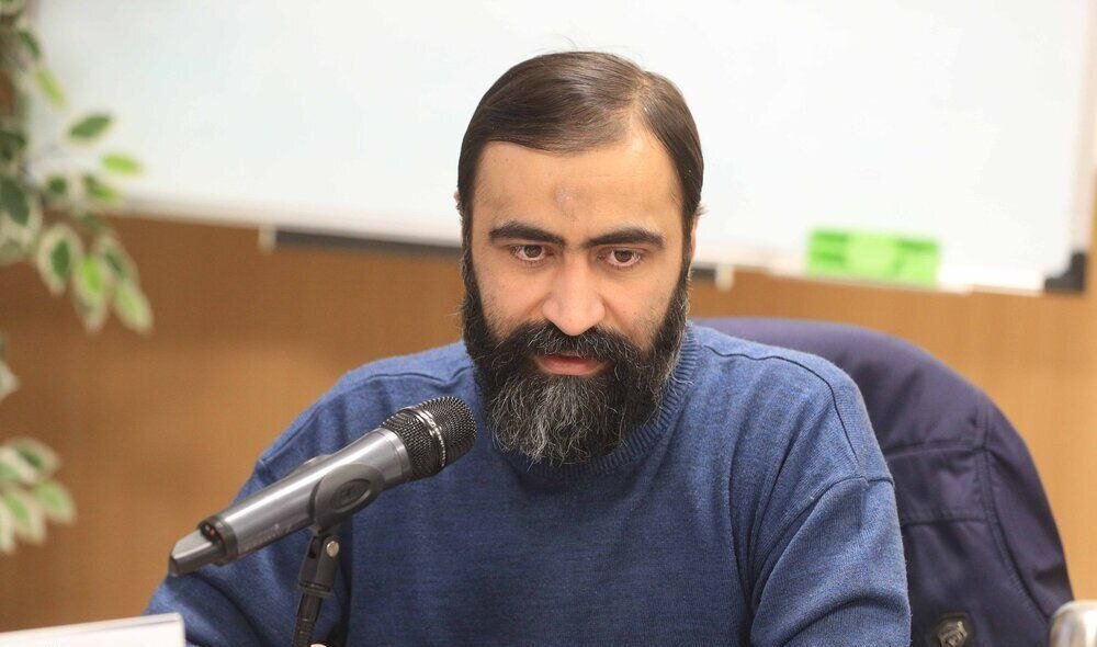 خلق احساس با کلمه، مرز اصلی ادبیات است