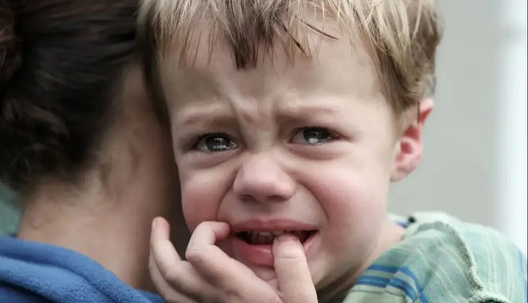 علم گریه؛ چرا فقط انسان‌ها از فرط احساسات اشک می‌ریزند؟